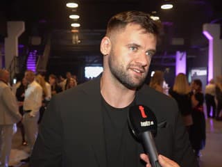 Kontroverzný Fiki Sulík sa mení na diktátora: Manželke zatrhol kariéru! TOTO má robiť namiesto práce