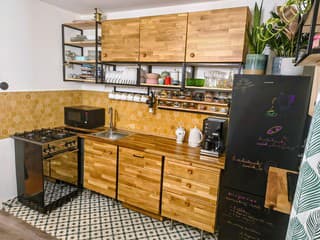 Zvárala, frézovala aj montovala! Takto vznikla krásna kuchyňa, ktorú si Viktória vyrobila sama