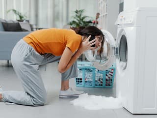 Väčšinu porúch vašej práčky dokážete opraviť aj sami. Toto je 12 najčastejších