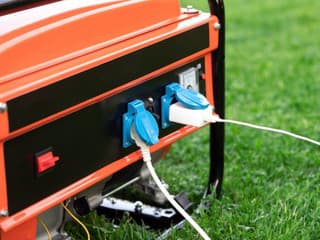 Ako mať elektrinu mimo siete a stať sa energeticky nezávislým? Existujú 3 šikovné riešenia