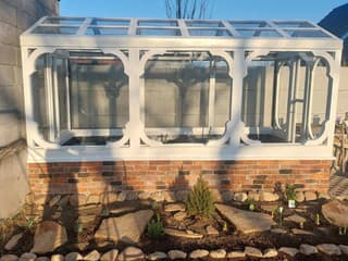 Skleník za 150 €? Keď kutilská fantázia premení odpad na unikát