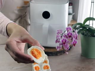 Už žiadne čakanie na zovretie vody! S týmto postupom pripravíte dokonalé vajcia nasucho