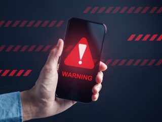 Toto nastavenie telefónu prezrádza obsah správ a to aj tých šifrovaných. Ak nechceš, aby sa k nim niekto dostal, vypni si ho