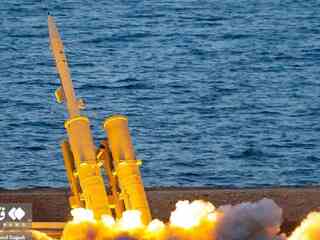 V Hormuzskom prielive to vrie. Irán buduje štít proti americkým lietadlovým lodiam – Rusko a Čína v pozadí