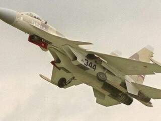 Dokázala urobiť 360-stupňové „salto“ a letieť Mach 2,5. Z ruskej Su-37 vznikol jediný kus