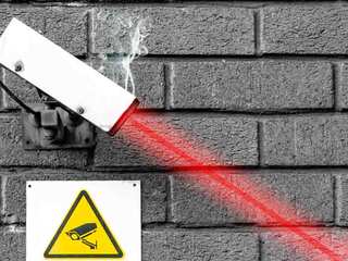 Je možné oslepiť bezpečnostnú kameru laserom? Vedci otestovali tento mýtus z filmov a seriálov, takto znie verdikt