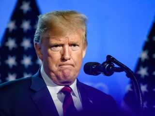 Trump tvrdí, že nemenovaný liek pomohol ľuďom, ktorých označil za mŕtvych. Pri umierajúcich pacientoch je to nebezpečná veta
