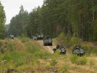 Zelenskyj varuje: Rusko môže zaútočiť z Bieloruska. Pri hranici vzniká nová vojenská infraštruktúra