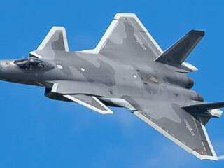 Čína ukázala, ako predlžuje dosah stealth stíhačiek J-20. USA budú musieť prehodnotiť plány