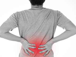 Vedci objavili hormón, ktorý môže zasiahnuť bolesť krížov priamo pri zdroji. Má to však háčik