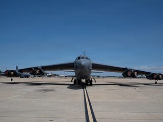 Incident nad strategickou základňou na území USA odhalil viac než len trápnu epizódu. Americké letectvo nedokáže zastaviť drony ani nad jadrovými bombardérmi