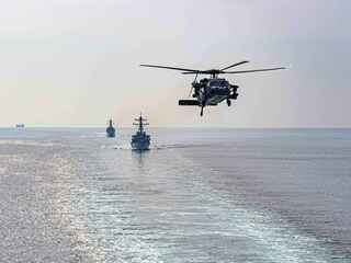 USA spustili blokádu Iránu, no ropa stále prúdi. Washington a Teherán sa sporia o 5 a 20 rokov