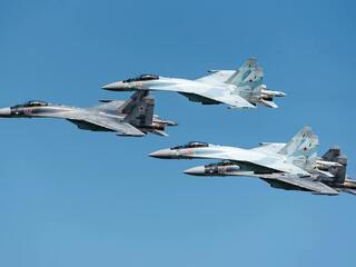 Moskva práve doplnila flotilu stíhačiek o nové Su-35S. Tieto stroje doletia 3 600 kilometrov, no zvrat na Ukrajine priniesť nemusia