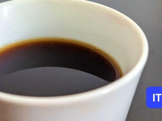 Paraxantín má nahradiť kofeín. Sľubuje energiu bez trasu rúk a bez pádu, vedci však upozorňujú na zásadný problém