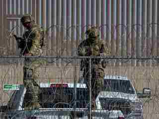 Lov na „drony kartelu“ sa skončil fiaskom. Američania ničili laserom balóny