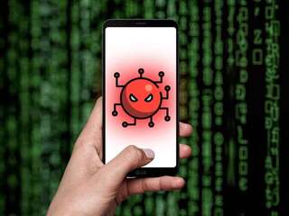 FakeApp.AFZ či Andreed. Tieto vírusy napádajú mobily Slovákov najčastejšie. Schovávajú sa v týchto aplikáciách