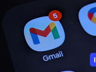 Gmail práve dostal nové AI tlačidlo. Vďaka tejto novinke už nikdy nič nezmeškáš!