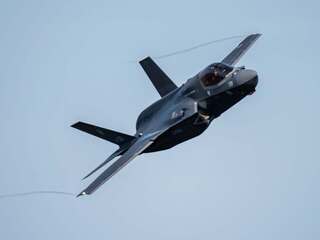 Talianske stíhačky F-35 vzlietli z lietadlovej lode Cavour a bombardovali Záhorie. Navádzali ich slovenskí špeciálni operátori