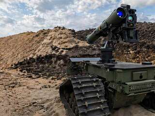 Malý robot odpálil 17 protitankových rakiet SPIKE LR. Európske armády testujú nového lovca tankov bez posádky