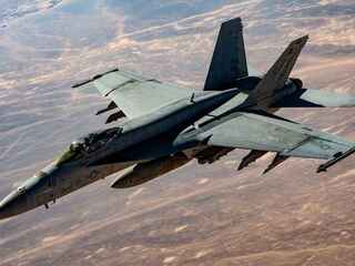 F/A-18 Super Hornet prvýkrát vzlietol s hypersonickou raketou Blackbeard. USA ich chcú tisíce
