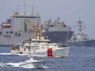 USA spustili námornú blokádu Iránu. Teherán chystá rakety, míny aj rýchle útoky člnmi