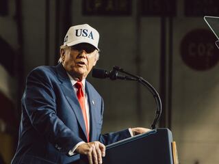 Trump vynechá svadbu vlastného syna. Biely dom vraj rieši nové útoky proti Iránu