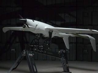 Ukrajinci vylepšili dron Raybird. Nový systém ho má zachrániť pred ruskými dronmi, ktoré ho lovia priamo vo vzduchu