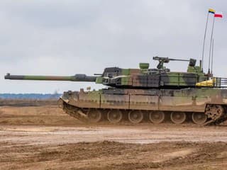 Poľsko chce mať približne 900 tankov. Práve dorazilo ďalších 28 K2 Black Panther