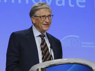 Bill Gates vyzýva vlády, aby chránili pracovné miesta pred AI. Navrhuje „Human Reserved“ profesie aj daň z robotov