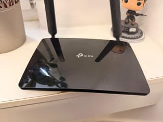 Speedtest ukazuje vysokú rýchlosť, no internet aj tak seká? Skontroluj tieto dve funkcie v routeri