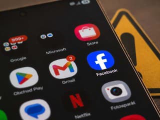 Podvodné reklamy na Facebooku a Instagrame šírili Android malvér. Ten sa mohol dostať až k bankovým údajom
