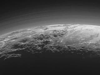 Jeden z obľúbených objektov Slnečnej sústavy vstupuje do novej éry: Astronómovia hovoria, že ide o prvý náznak kolapsu jeho atmosféry