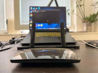 Internet ti ide pomaly alebo vypadáva? Tieto 4 PowerShell príkazy ti ukážu, kde je problém