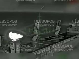 VIDEO: Ruskú sankcionovanú loď Lady Mariia v Stredozemnom mori zasiahli drony 12-krát. Údajne viezla iránske zbrane