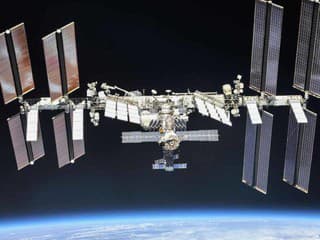 Astronaut na ISS stratil na 20 minút schopnosť rozprávať: NASA netuší, čo to mohlo spôsobiť