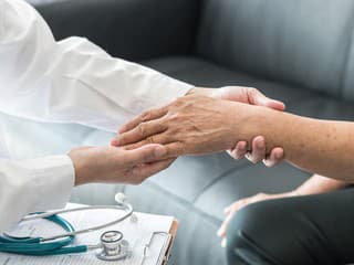 Piešťanské kúpele prinášajú nádej pre pacientov s Parkinsonovou chorobou: Unikátny program Parkinson Spa Recovery kombinuje vedu s liečivou silou prírody.