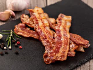 Slanina bola zaradená medzi najrizikovejšie potraviny: Pozor, silný karcinogén!