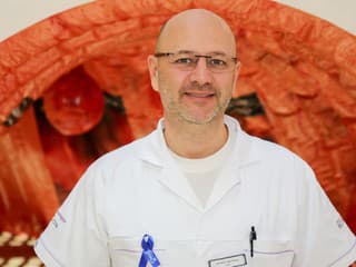 Tieto informácie vám môžu zachrániť život: Rakovina hrubého čreva sa týka každého, kolonoskopia už naozaj nebolí!