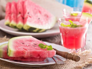 Jete v lete studený vodový melón? Toto to spôsobuje vo vašom organizme