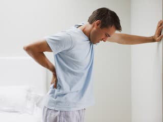 Rakovina pľúc sa môže prejavovať bolesťou chrbta: POZOR na tieto príznaky