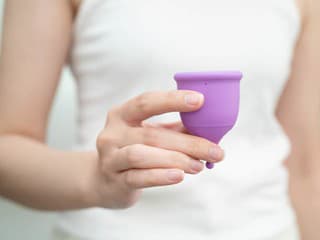 Rozmýšľale o menštruačnom kalíšku? POZOR, nie je pre každú ženu