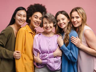 Výskumy hovoria, že do roku 2050 bude mať 59 % žien  na svete tento zdravotný problém