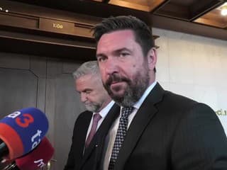 Schôdzu o odvolaní Takáča opäť neotvorili, reakcia ministra Takáča