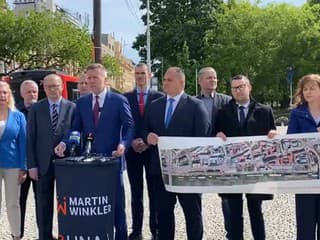 Tlačová konferencia primátora mesta Bratislavy Martina Winklera na tému: Budúcnosť cyklotrasy na Vajanského nábreží