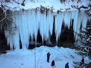 Ľadopád Šikľavá skala v Matejovciach nad Hornádom