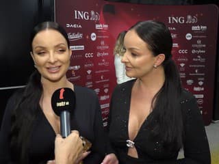 Twiinsky vychovávajú dcérky ako sestry, chlapi im nechýbajú: Trpké slová o ťažkom materstve!