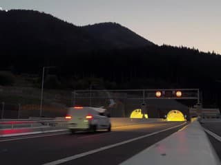 Novým úsekom diaľnice D1 Hubová - Ivachnová prešli prví motoristi