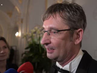 Štátne vyznamenania: Rad Ľudovíta Štúra za mimoriadne zásluhy v oblasti vedy a techniky získal Ján Tkáč