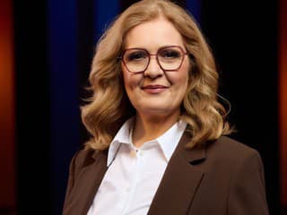 Upútavka na novú talkshow Medzi nami s Katou Martinkovou