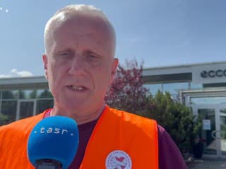 Zamestnanci Ecco v Martine štrajkovali za vyššie kompenzácie pri prepúšťaní